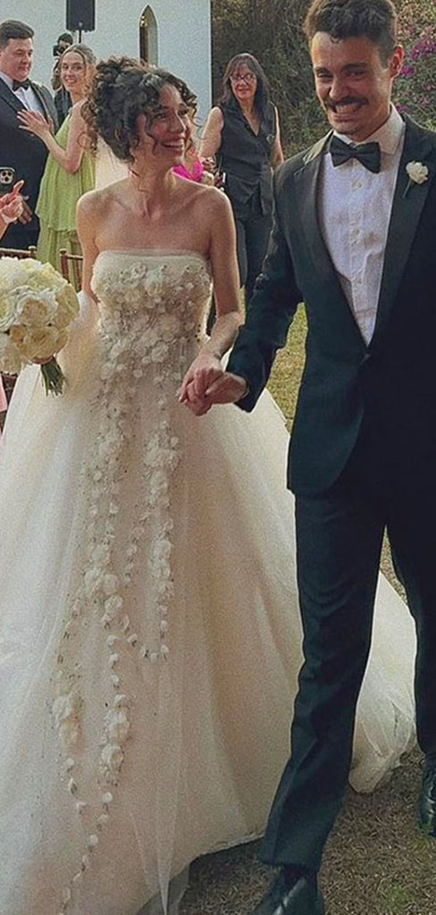 Sexy White Sweetheart Sleeveless A-Line Lace Long Wedding Dresses With Trailing,WDH160